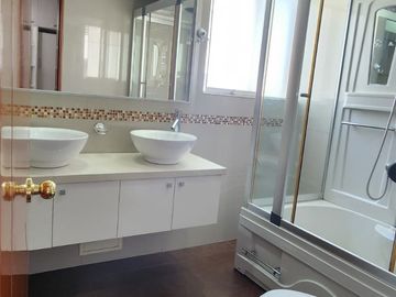 VENDO HERMOSO Y AMPLIO DUPLEX CERCA AL CLUB INTERNACIONAL 410M2