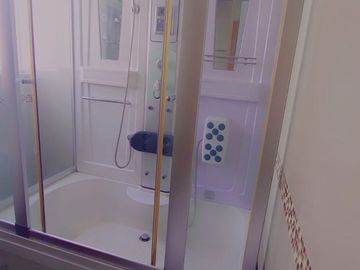 VENDO HERMOSO Y AMPLIO DUPLEX CERCA AL CLUB INTERNACIONAL 410M2