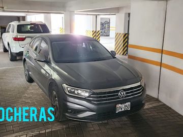 VENDO HERMOSO Y AMPLIO DUPLEX CERCA AL CLUB INTERNACIONAL 410M2