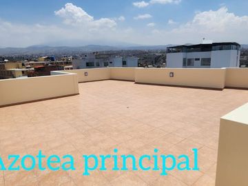 VENDO HERMOSO Y AMPLIO DUPLEX CERCA AL CLUB INTERNACIONAL 410M2