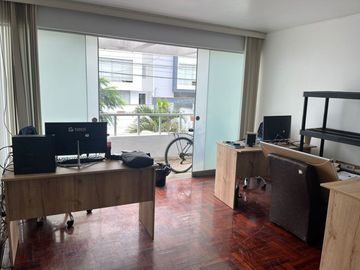 VENTA CASA/OFICINA SURQUILLO CERCA AV. PASEO DE LA REPUBLICA-METROPOLITANO
