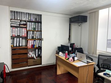 VENTA CASA/OFICINA SURQUILLO CERCA AV. PASEO DE LA REPUBLICA-METROPOLITANO