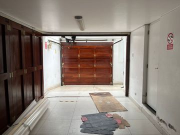 VENTA CASA/OFICINA SURQUILLO CERCA AV. PASEO DE LA REPUBLICA-METROPOLITANO