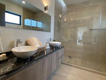 CASA EN VENTA METEPEC CERCA DEL PARQUE BICENTENARIO