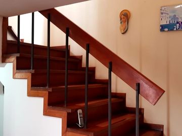 Venta de hermosa Casa en exclusiva zona de Miraflores con amplio jardin