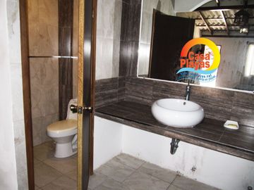 Casa con Vista Al Mar de Venta en Playas, Vía a Data.