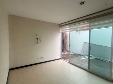 CASA EN VENTA CLUSTER  999 LOMAS DE ANGELOPOLIS