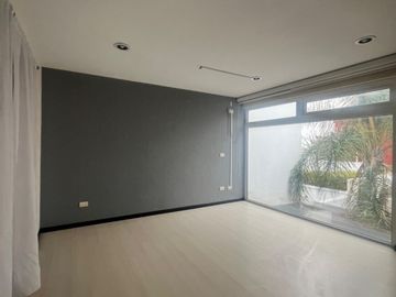 CASA EN VENTA CLUSTER  999 LOMAS DE ANGELOPOLIS