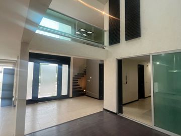 CASA EN VENTA CLUSTER  999 LOMAS DE ANGELOPOLIS