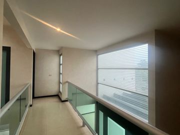 CASA EN VENTA CLUSTER  999 LOMAS DE ANGELOPOLIS