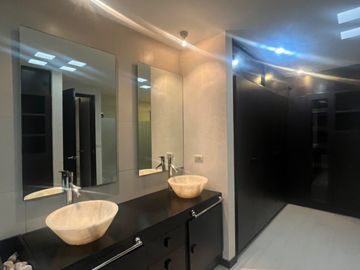 CASA EN VENTA CLUSTER  999 LOMAS DE ANGELOPOLIS