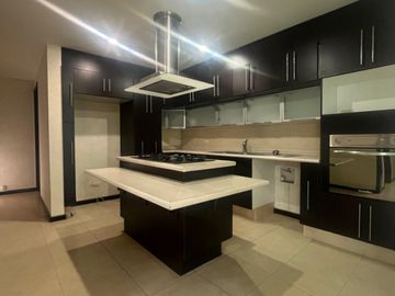 CASA EN VENTA CLUSTER  999 LOMAS DE ANGELOPOLIS
