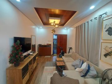 Beautiful Corner Lot Bungalow House
