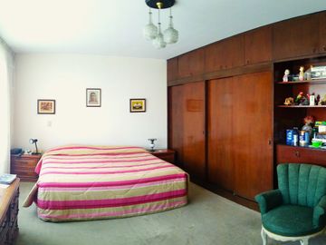 MIRAFLORES CALLE MIGUEL ALJOVIN 414 URB EL ROSEDAL VENTA CASA 5 DORM 6 BAÑOS GARAGE 2 AUTOS
