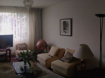 MIRAFLORES CALLE MIGUEL ALJOVIN 414 URB EL ROSEDAL VENTA CASA 5 DORM 6 BAÑOS GARAGE 2 AUTOS
