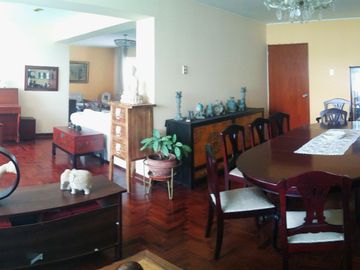 MIRAFLORES CALLE MIGUEL ALJOVIN 414 URB EL ROSEDAL VENTA CASA 5 DORM 6 BAÑOS GARAGE 2 AUTOS