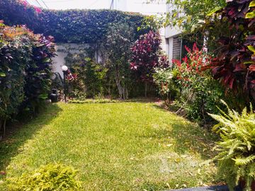 MIRAFLORES CALLE MIGUEL ALJOVIN 414 URB EL ROSEDAL VENTA CASA 5 DORM 6 BAÑOS GARAGE 2 AUTOS
