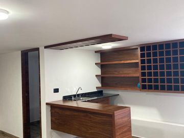 RESIDENCIA EN VENTA EN FRAC. PEDREGAL LA CALERA