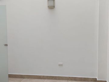 Departamento en Venta de 180 m² en El Primer Piso con 3 Dorm. en San Borja