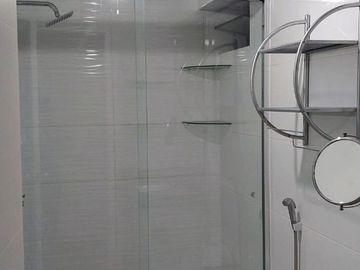 Departamento en Venta de 180 m² en El Primer Piso con 3 Dorm. en San Borja