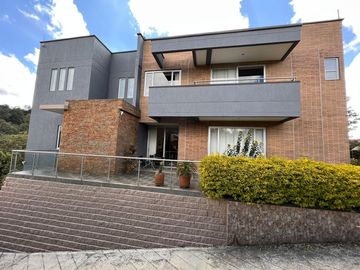 vendo casa en el alto de las palmas cerca al mall indiana envigado, antioquia