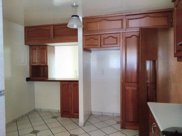CASA EN VENTA EN TEJEDA EN EXCELENTES CONDICIONES