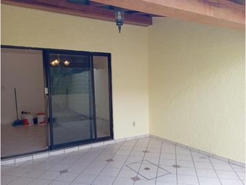 CASA EN VENTA EN TEJEDA EN EXCELENTES CONDICIONES
