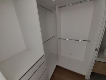 Venta Departamento c/terraza 2 Dormitorios Miraflores