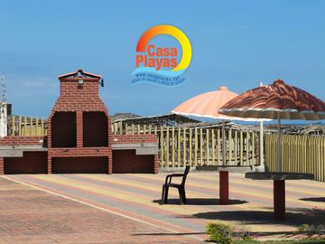 Casa de Venta en Playas, Ciudadela Cerrada con Salida Al Mar