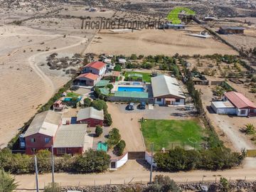 Centro de eventos 5.000 m2, a 25 minutos de La Serena. $340 millones