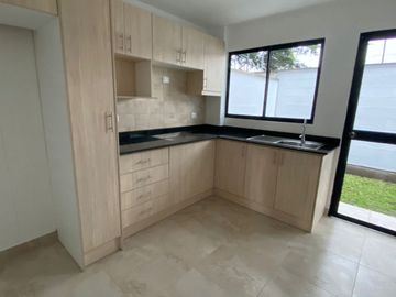 VENDO HERMOSA CASA PARA ESTRENAR - VALLE DE LOS CHILLOS