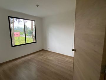 VENDO HERMOSA CASA PARA ESTRENAR - VALLE DE LOS CHILLOS