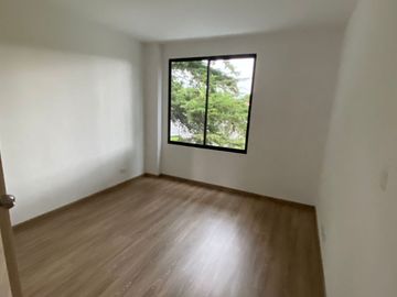 VENDO HERMOSA CASA PARA ESTRENAR - VALLE DE LOS CHILLOS