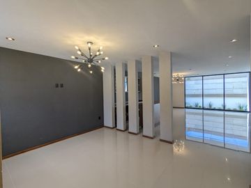 Se Vende Casa en Paseo Altozano, Avenida Montaña Monarca, Morelia, Michoacán, México