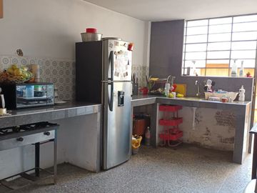 SE VENDE CASA EN LA URBANIZACION PALAO - SMP - AT: 211M2