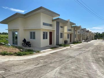 VISTA VERDE SUBDIVISION - BUNGALOW UNIT - MODEL 1