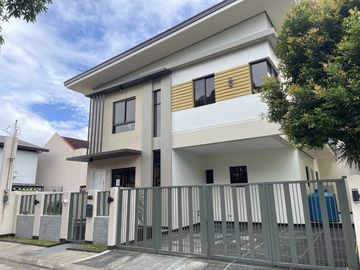 Brand New 4-Bedroom House and Lot For Sale at The Parkplace Village in Imus, Cavite