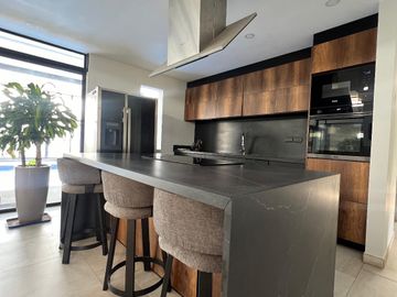 Mira - Carchi - De Venta Hermosa Finca Aguacatera con Casa Moderna de 500m2