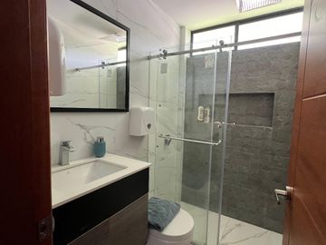 Mira - Carchi - De Venta Hermosa Finca Aguacatera con Casa Moderna de 500m2