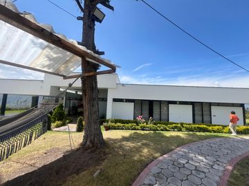 Mira - Carchi - De Venta Hermosa Finca Aguacatera con Casa Moderna de 500m2