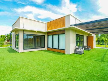 MANILA SOUTHWOODS RESIDENTIAL ESTATE 4BR HOUSE FOR SALE - CARMONA CAVITE