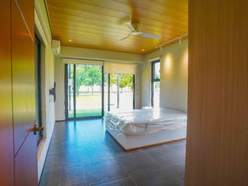 MANILA SOUTHWOODS RESIDENTIAL ESTATE 4BR HOUSE FOR SALE - CARMONA CAVITE