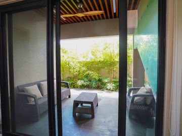 MANILA SOUTHWOODS RESIDENTIAL ESTATE 4BR HOUSE FOR SALE - CARMONA CAVITE