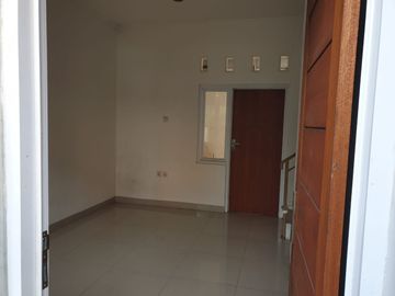 RUMAH DIJUAL 2 LANTAI READY STOK DI JATIASIH BEKASI