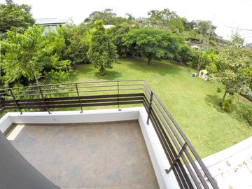 VENTA  CASA -  JAMUNDI - MODERNA