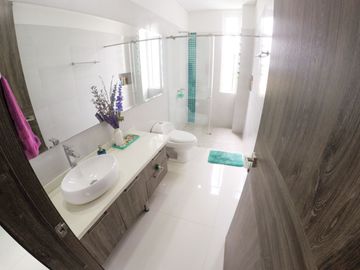 VENTA  CASA -  JAMUNDI - MODERNA