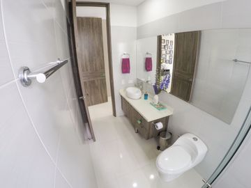 VENTA  CASA -  JAMUNDI - MODERNA