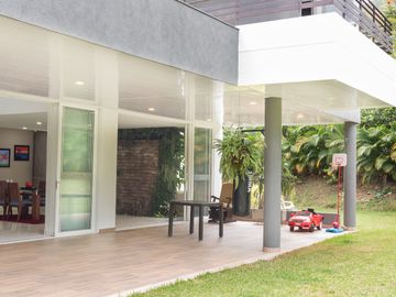 VENTA  CASA -  JAMUNDI - MODERNA