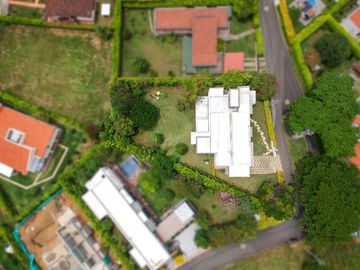 VENTA  CASA -  JAMUNDI - MODERNA