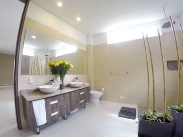 VENTA  CASA -  JAMUNDI - MODERNA